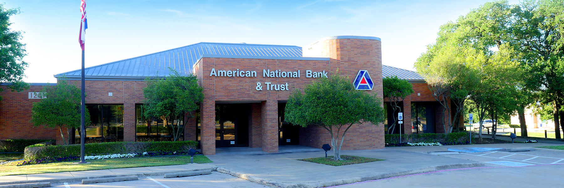 Flower Mound Branch building